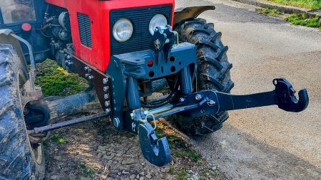 TIRANȚI FRONTALI UNIVERSALI PENTRU TRACTOR CAT.2 1500KG